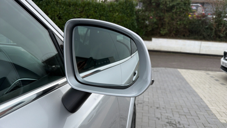 Volvo Xc90 2.0 B5D [235] Inscription 5dr AWD Geartronic Diesel Estate